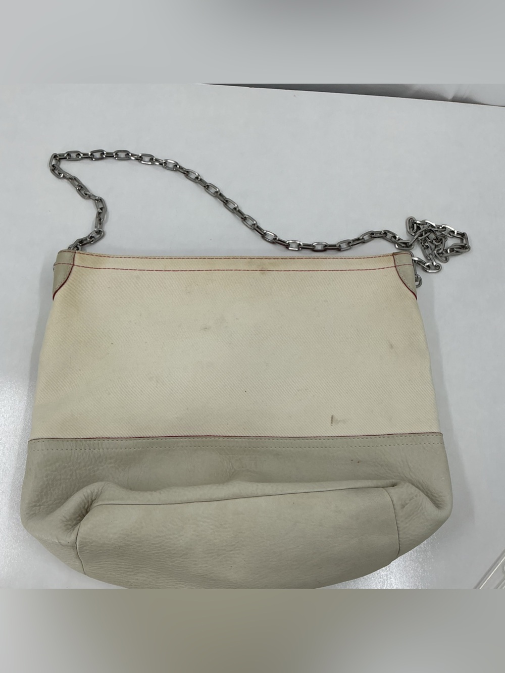 Coach Cream and Light Gray Shoulder Bag with Chain Strap D19